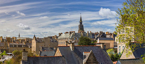 Dinan, proche du Camping Domaine du Logis