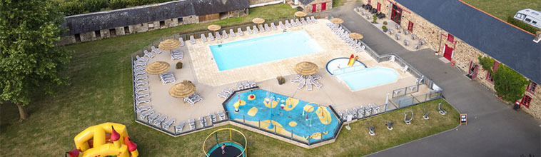 Le parc aquatique familial avec piscine chauffée du Camping Domaine du Logis