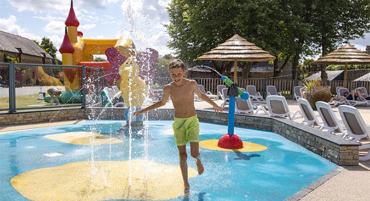 L'espace aqualudique de notre camping en Ille-et-Vilaine est parfait pour les enfants