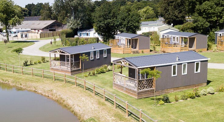 Mobil-homes au camping 5 étoiles Domaine du Logis en Bretagne